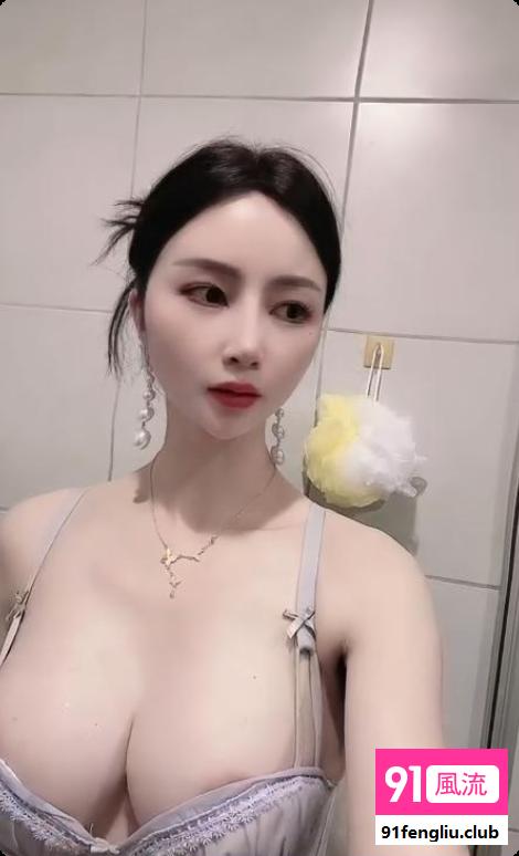 洪山细腰大奶菲姨